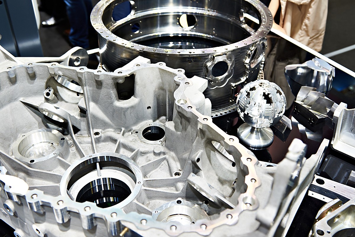 鑄造不銹鋼精密鑄件與型材加工成本比較，吉邦精密為你揭秘